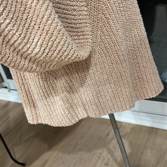 EUC Free People sweater - Picture 7 of 11